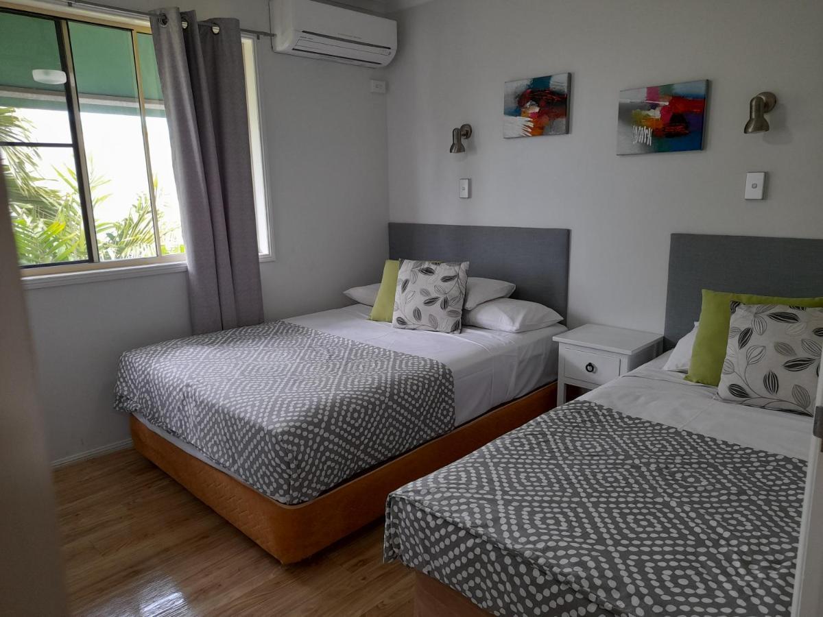 Airlie Apartments Airlie Beach Bagian luar foto