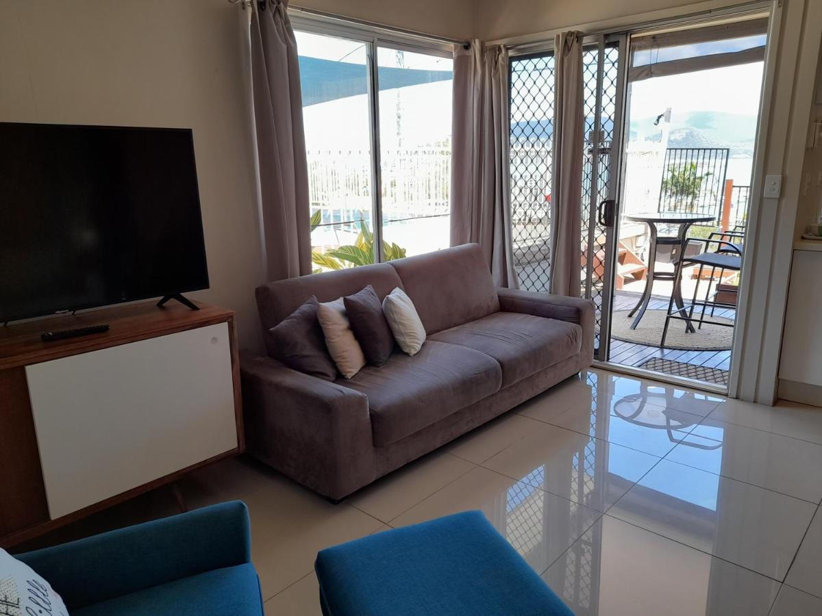 Airlie Apartments Airlie Beach Bagian luar foto