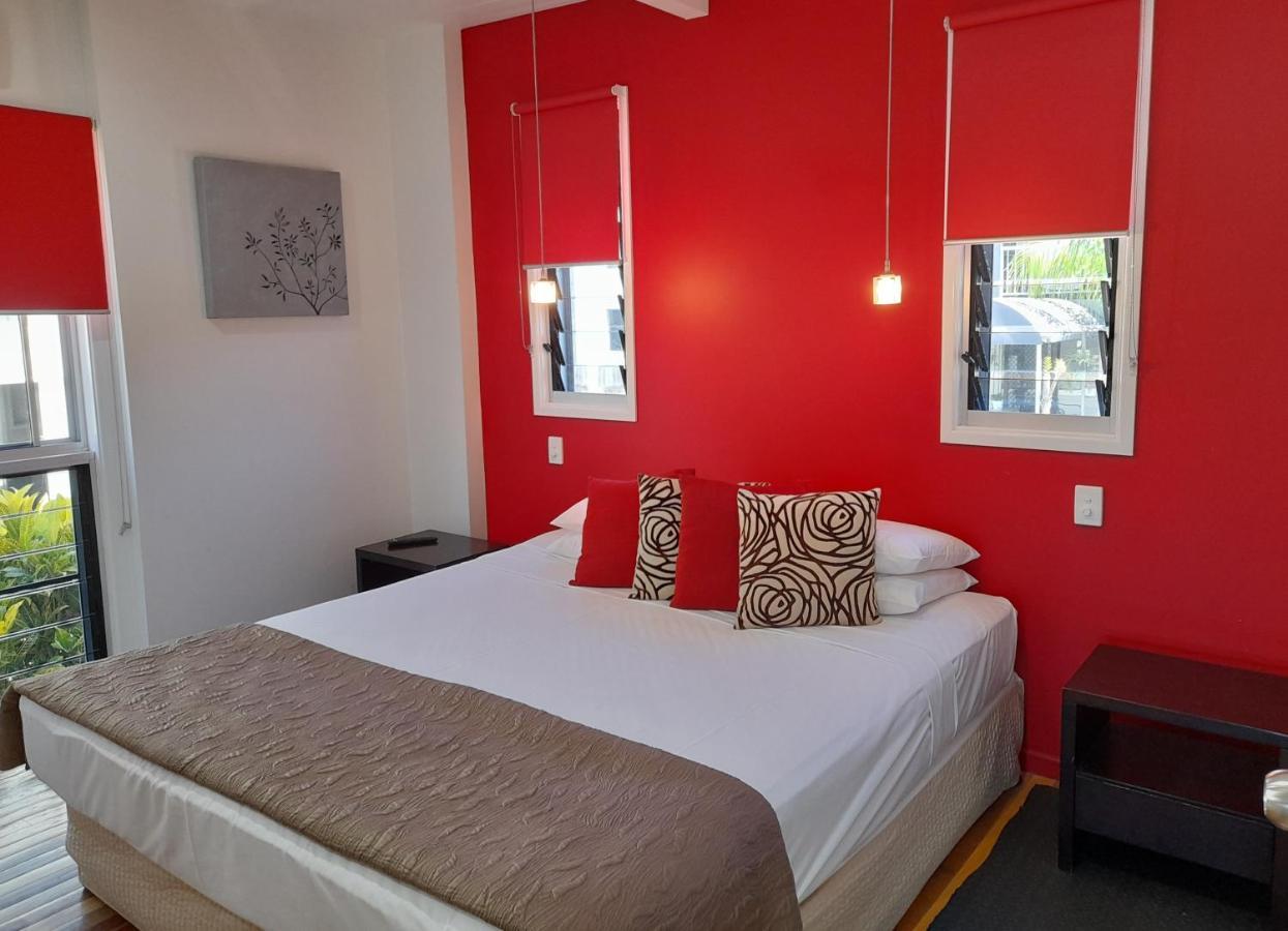 Airlie Apartments Airlie Beach Bagian luar foto