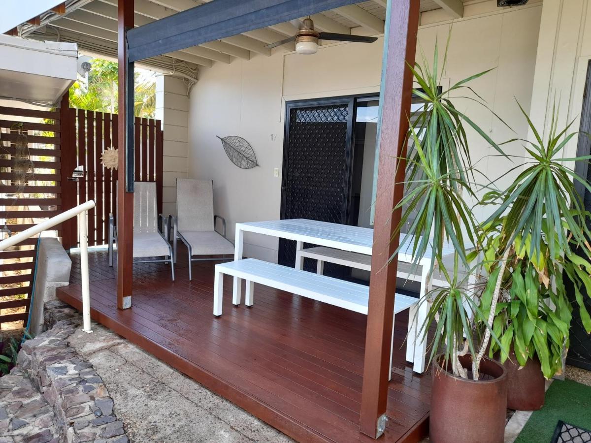 Airlie Apartments Airlie Beach Bagian luar foto