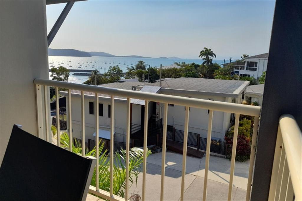 Airlie Apartments Airlie Beach Bagian luar foto