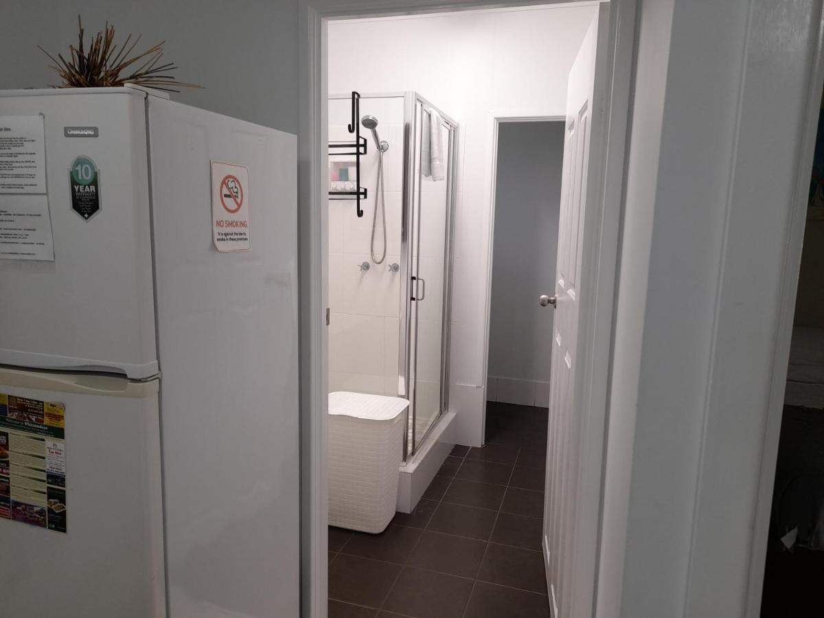 Airlie Apartments Airlie Beach Bagian luar foto