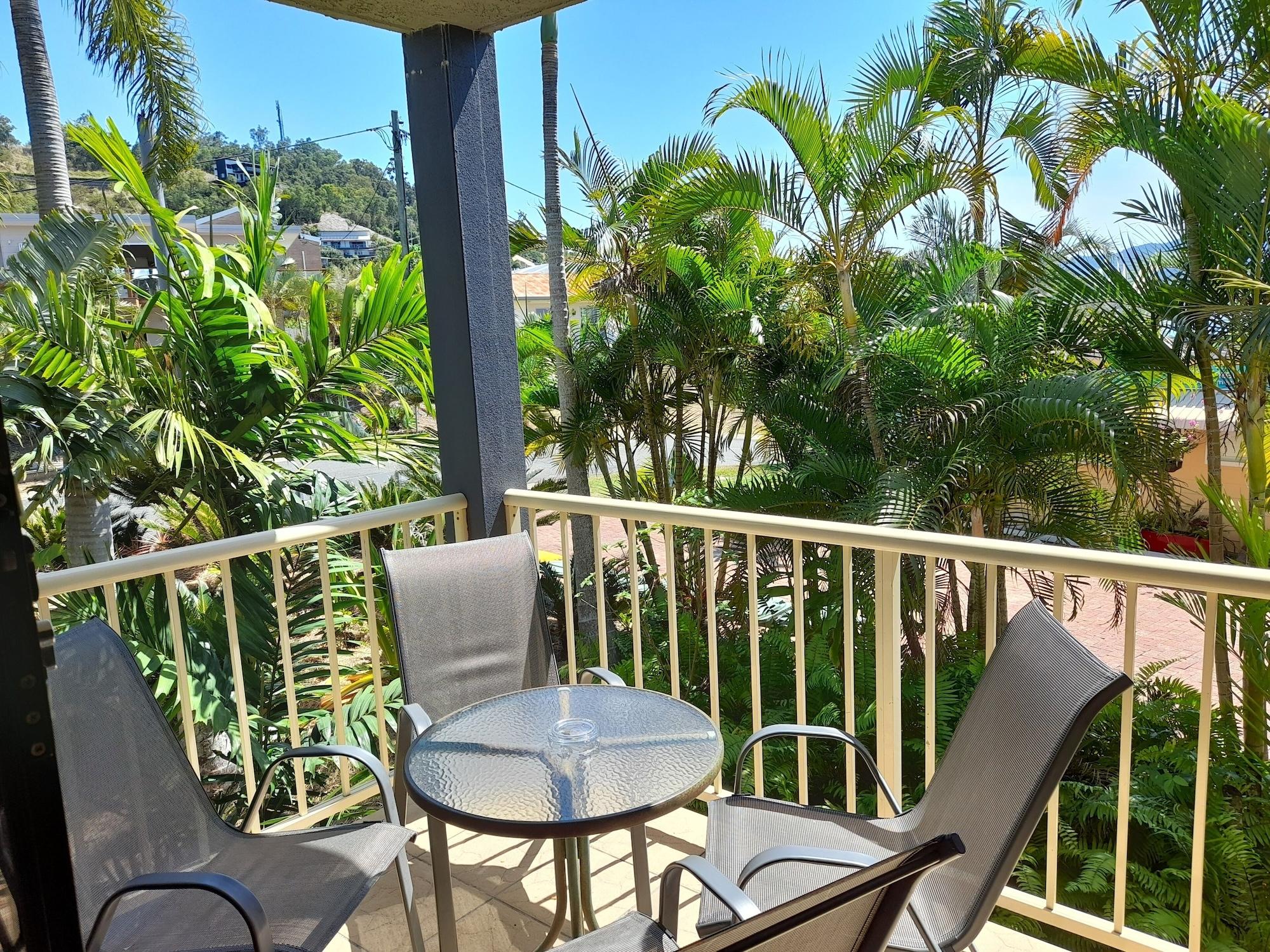 Airlie Apartments Airlie Beach Bagian luar foto