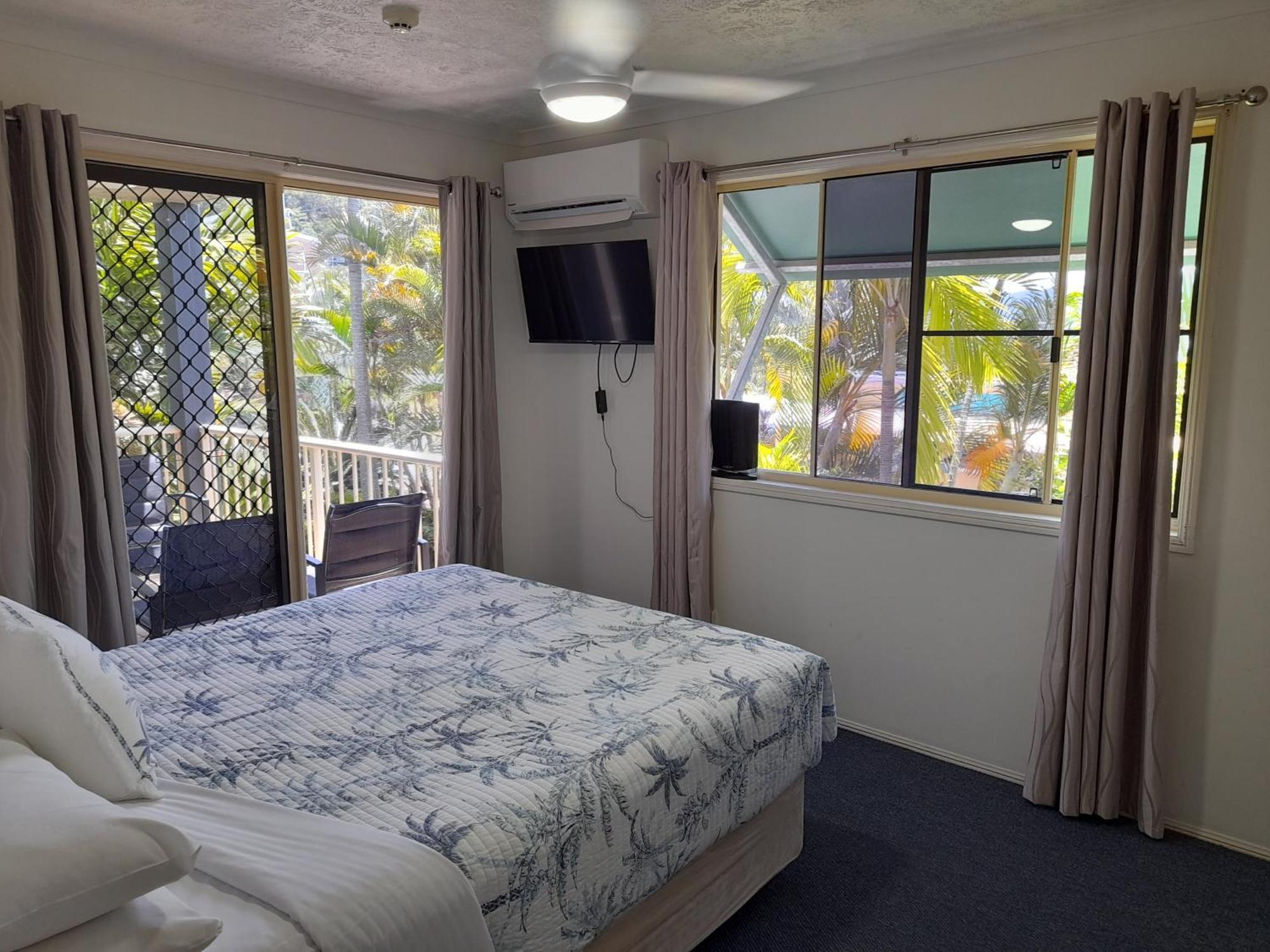 Airlie Apartments Airlie Beach Bagian luar foto